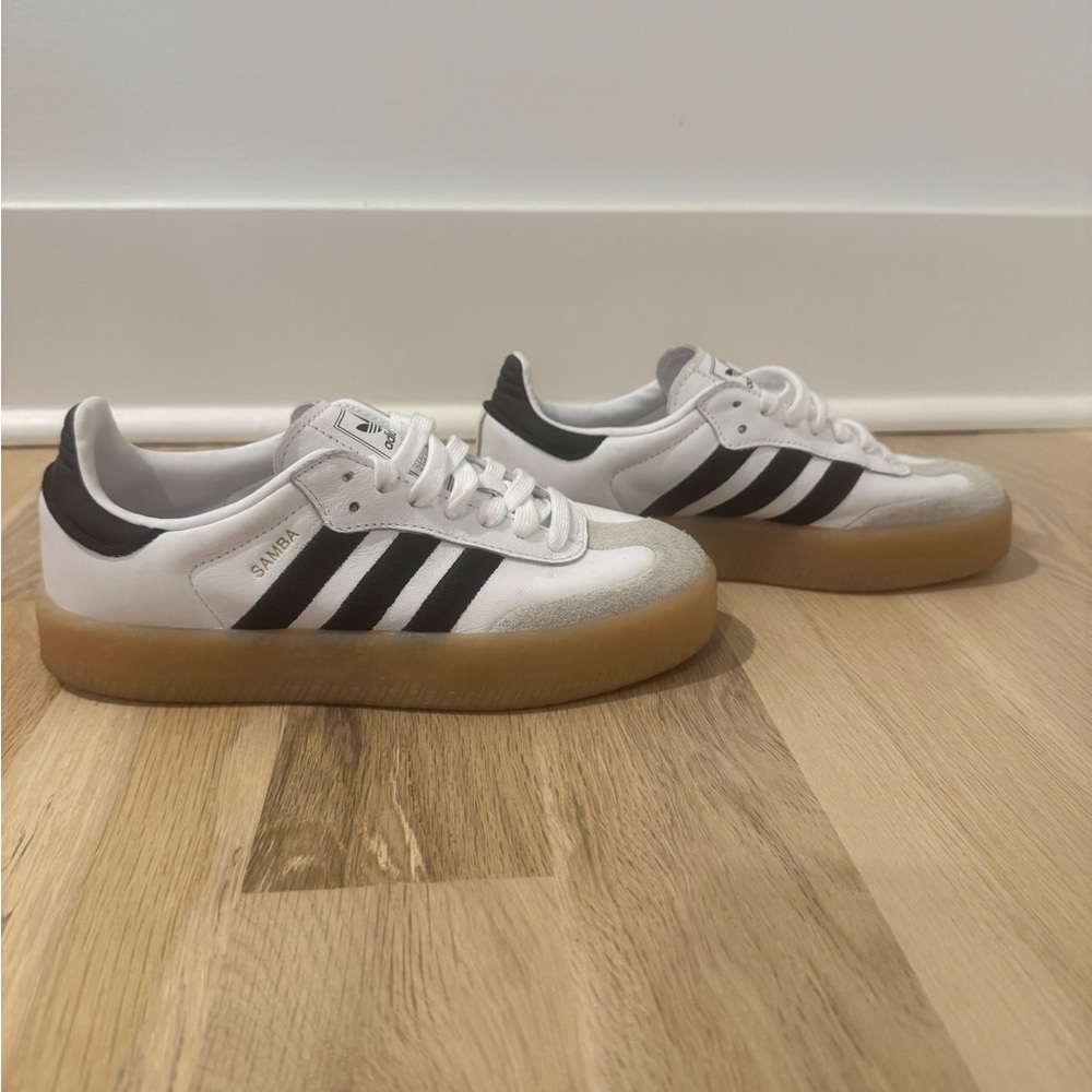 Adidas Woman’s Platform Sambaes Size 5